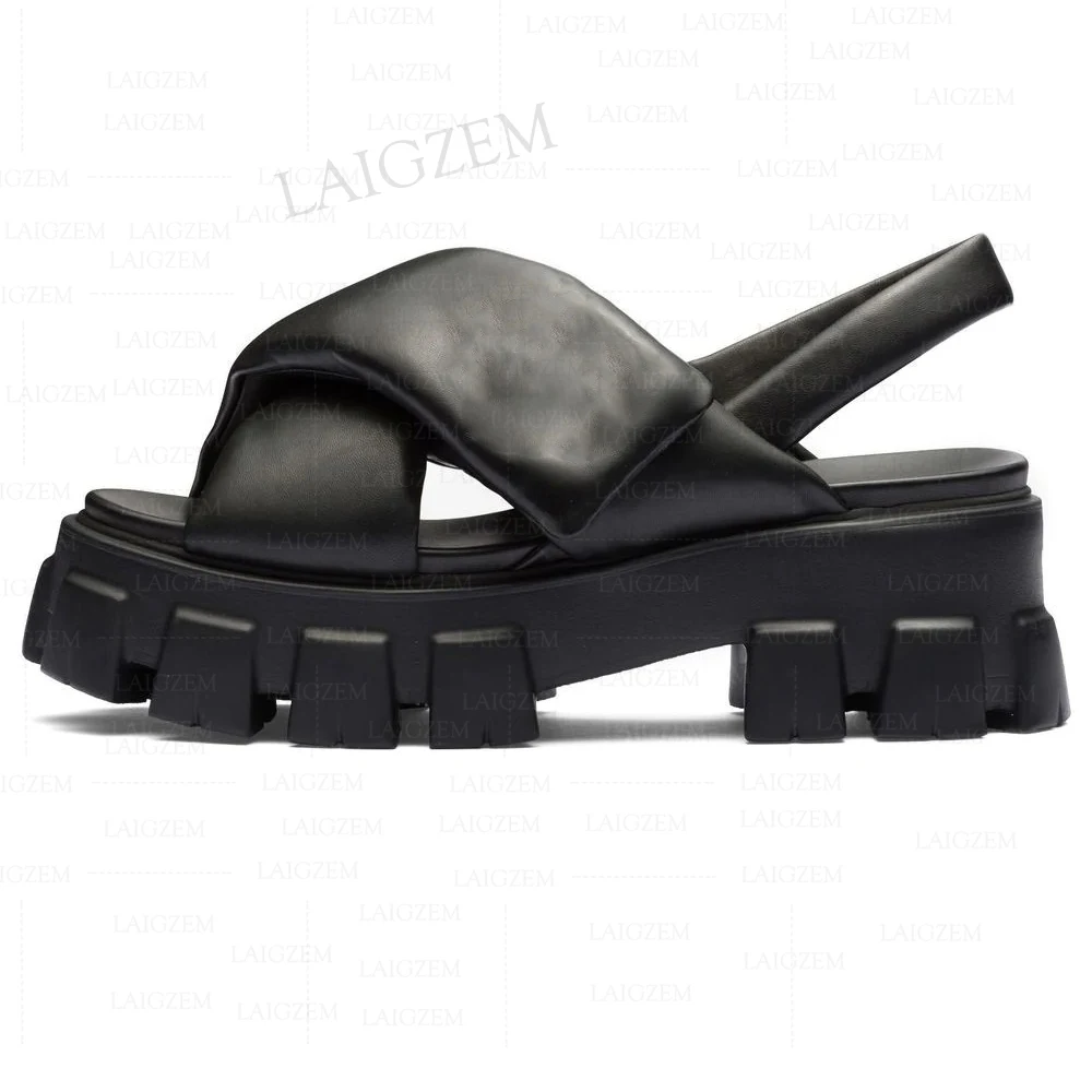 

Женские ботинки с ремешком на пятке, 4 см, Размеры 33, 45, 46