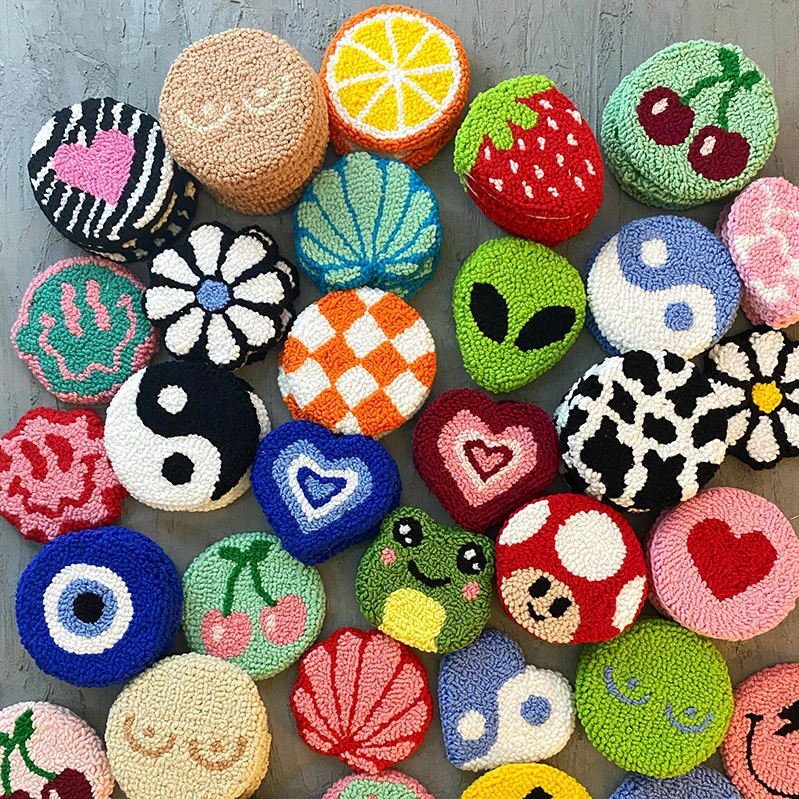

1 pcs Car Coaster Handmade Car Cup Holder 2.75” Non-Slip Insert Coasters Drink-Absorbing Holder Decor Accessories for Car