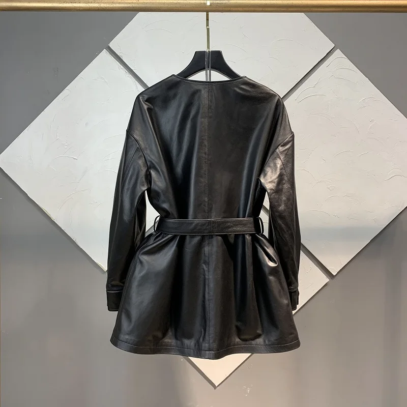 Женская кожаная куртка средней длины черная однобортная из 2024 натуральной