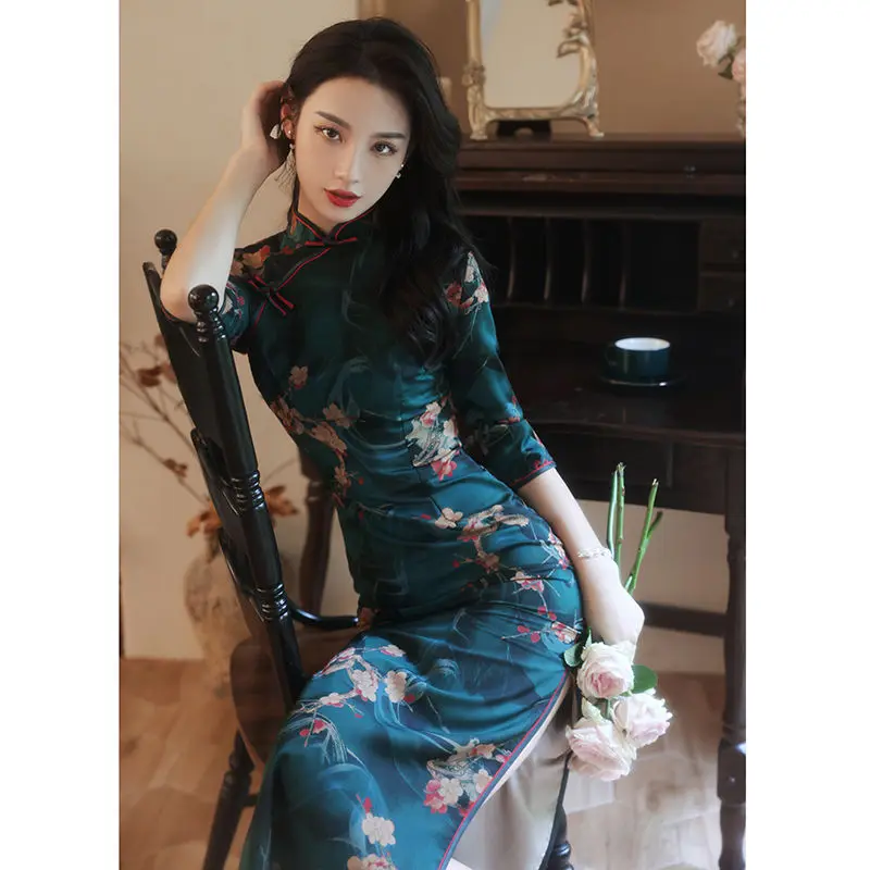 

2023 spring new lady flower cheongsam women's wear chinese style modified cheongsam dress women split sexy vintage qipao dress
