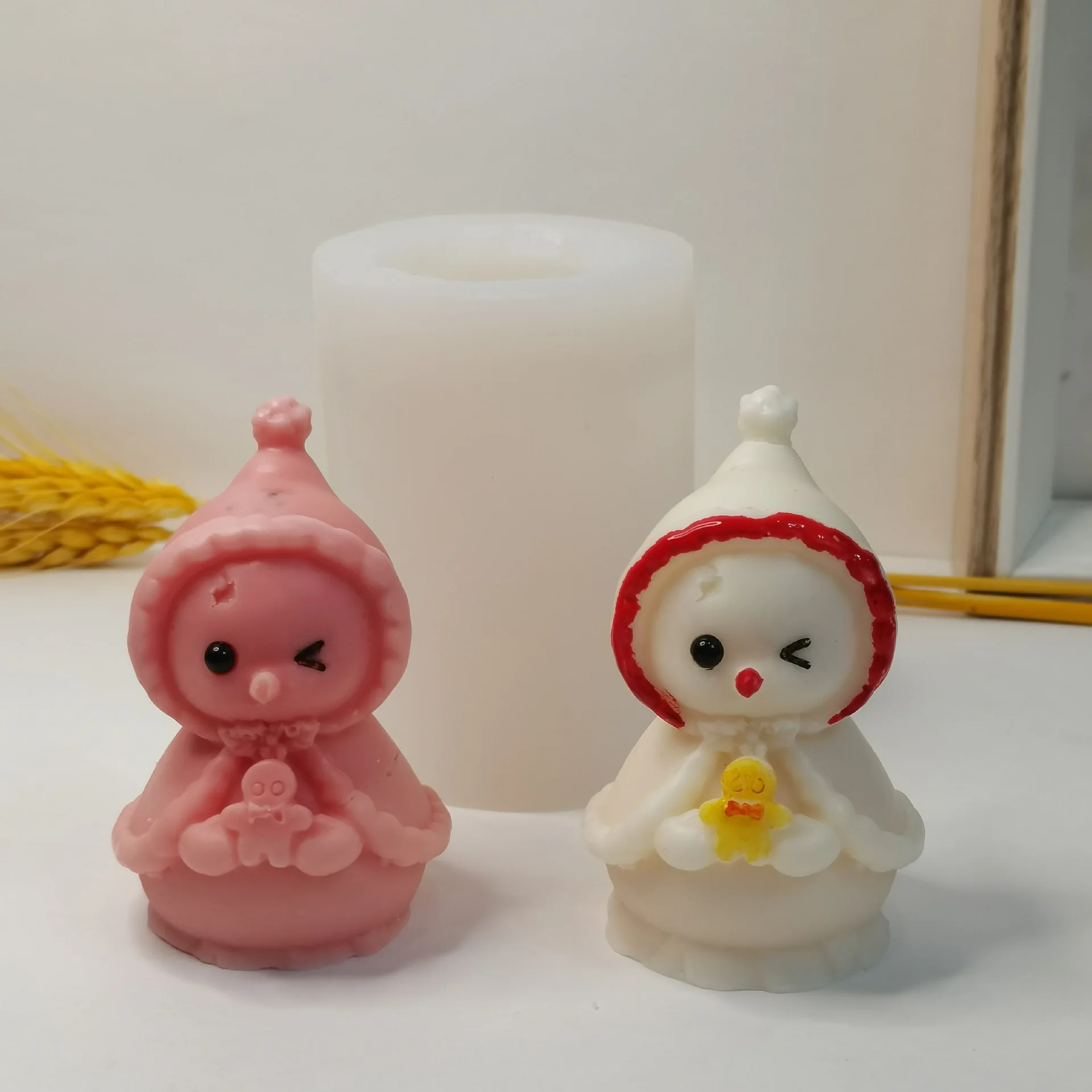 

christmas snowman scented candle silicone mould aroma plaster moulds DIY decorative candle mould cute kawaii snowman molds