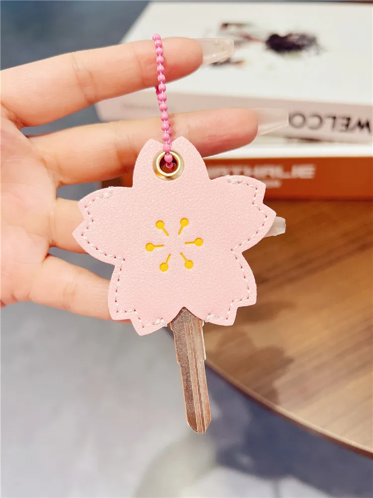 

Искусственный кожаный чехол для ключей цветочный