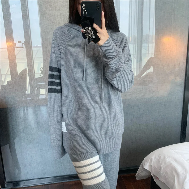 

Autumn and Winter New Four Bar Striped TB Knitwear Men and Women's Waffle Pullover Zipper Loose Coat Hoodie Trend