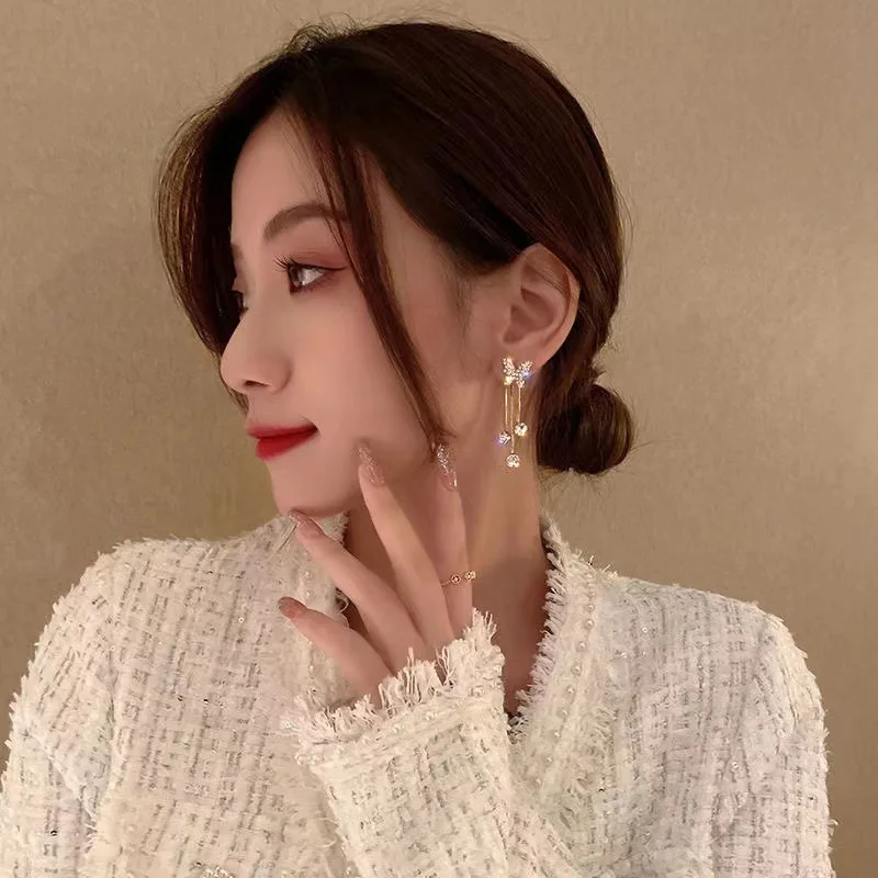 Diamond Studded Butterfly Tassel Earrings In Gold Women's Earrings with INS Style Charm Kpop Girl Friendship Gift Party