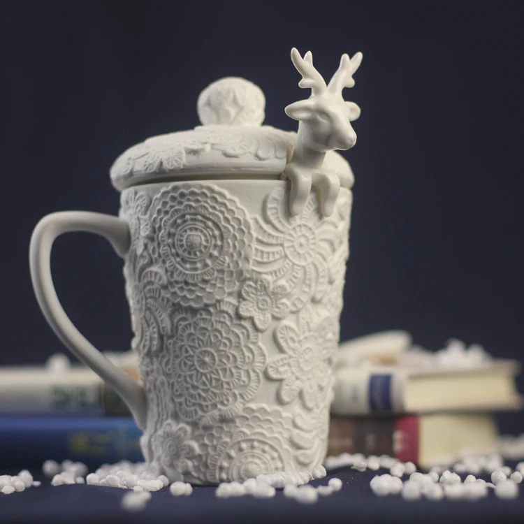 

Christmas Gift Lovely Lace Wool Embossed Ceramic Cup Creative Elk Spoon Mug with Lid Cup Milk Kawaii Cup Cups and Mugs