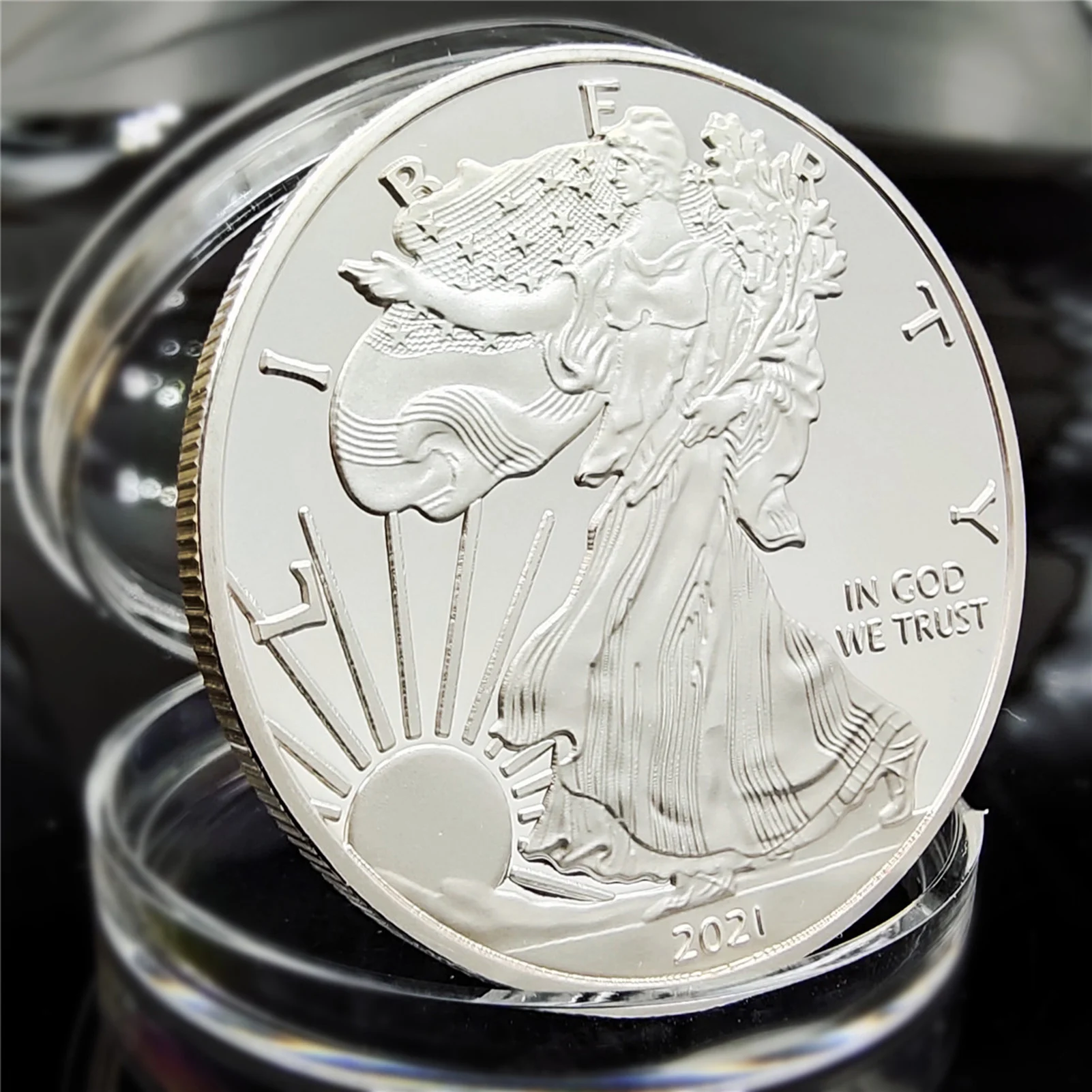 

American Statue of Liberty Eagle Coin Commemorative Gift Coin
