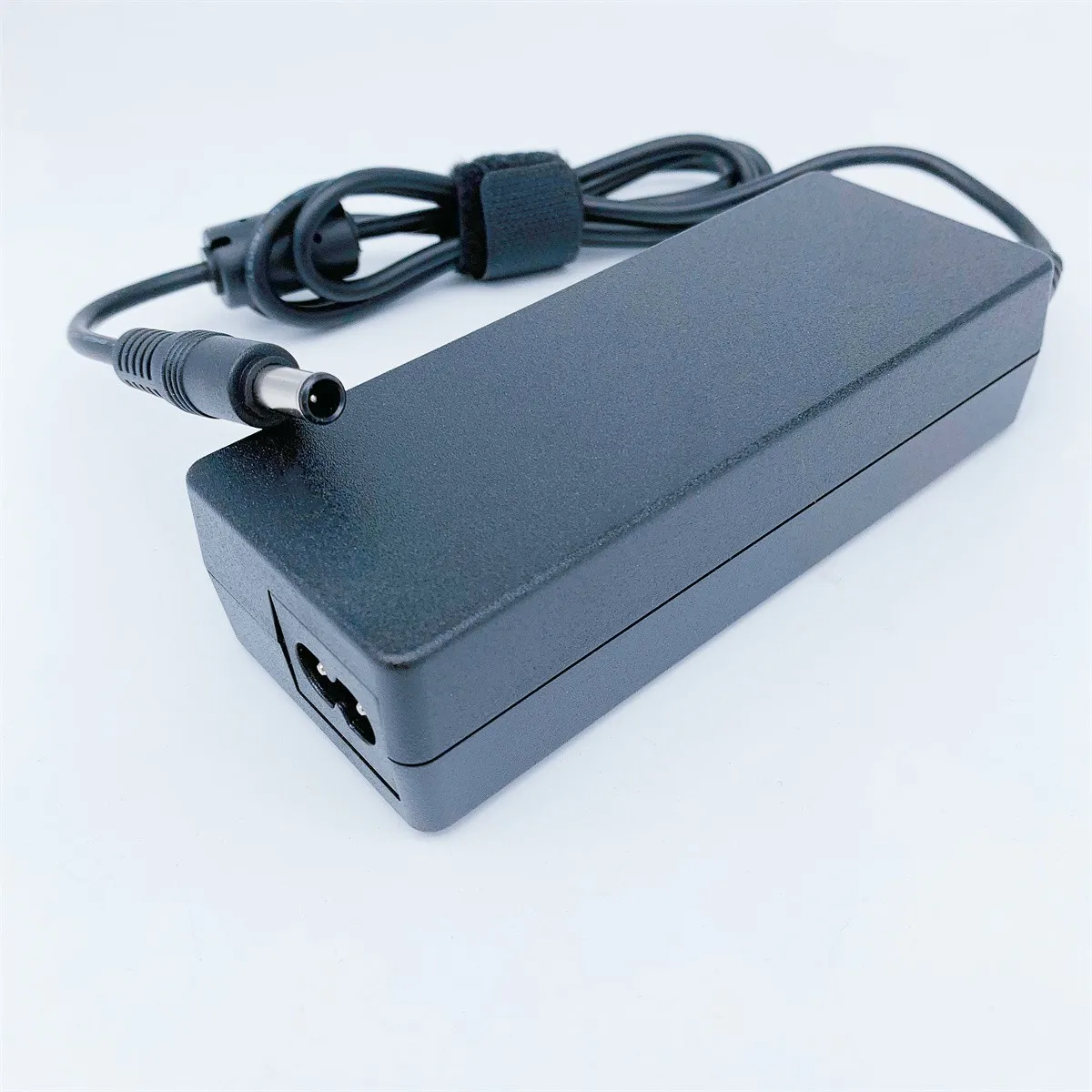 Зарядное устройство Подходит для контроллера Trimble TSC3 зарядное 15 В 2 А