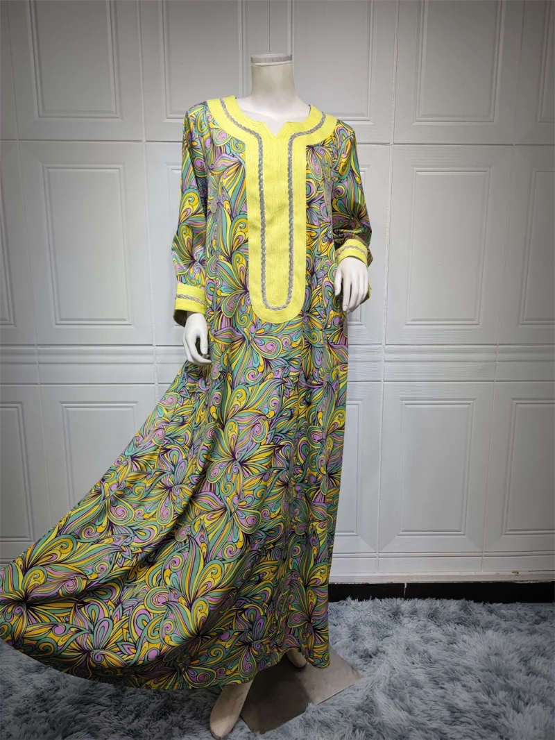 Muslim Abaya Dress Dubai Retro Ethnic Floral Print Long Sleeve Dresses V-Neck Diamonds Robe Islamic Ramadan Kaftan