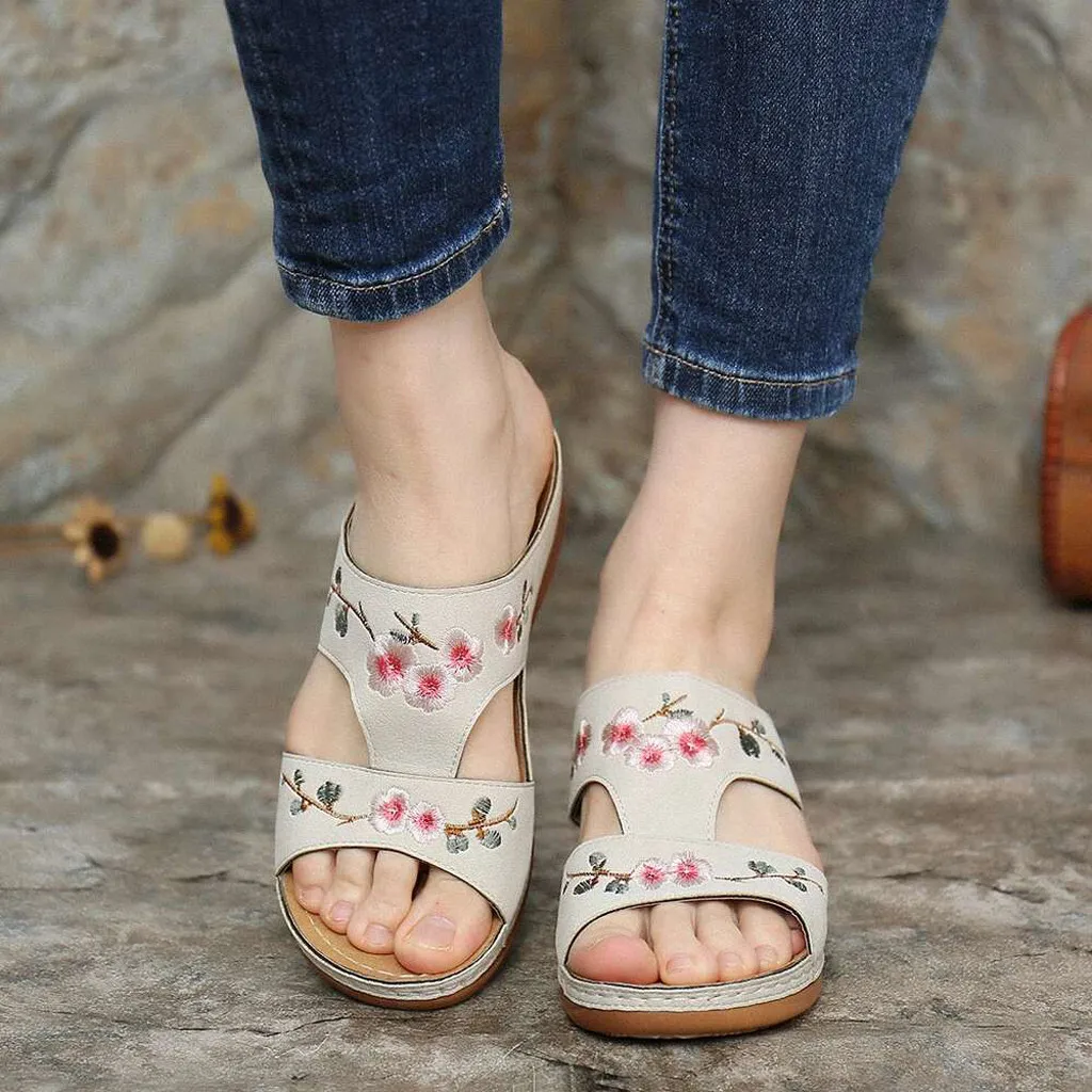 

Sandals Women 2022 Sneakers Slippers Flower Platform Colorful Ethnic Flat Shoes Woman Comfortable Casual Fashion Sandals Female