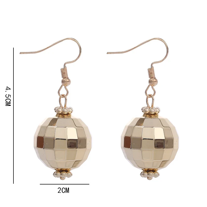 

New product personality simple ball ear hook temperament European and American fashion street shooting women's ball pendant