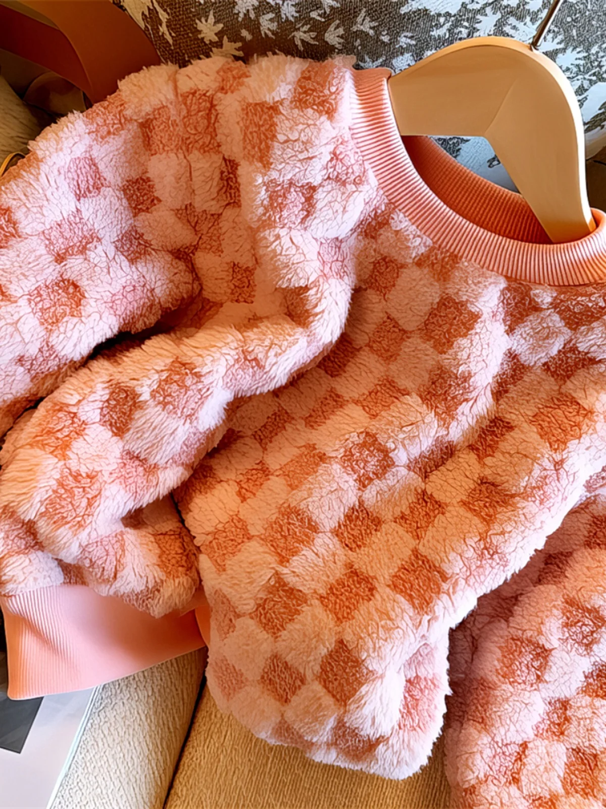 Warm Velvet Top Autumn and Winter Children's Plaid Long sleeve Clothing Thick Wei 2024 Wool plus Korean Sle Clot...