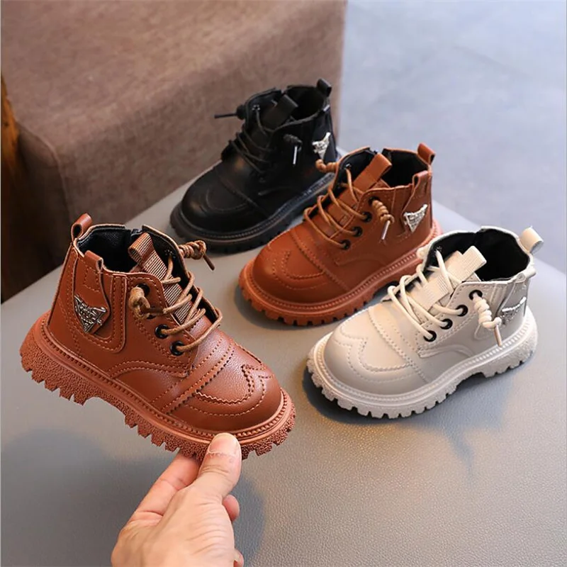 

Children Martin boots 20222 boys and girls Autumn winter new soft-soled non-slip metal single leather boots Baby warm booties