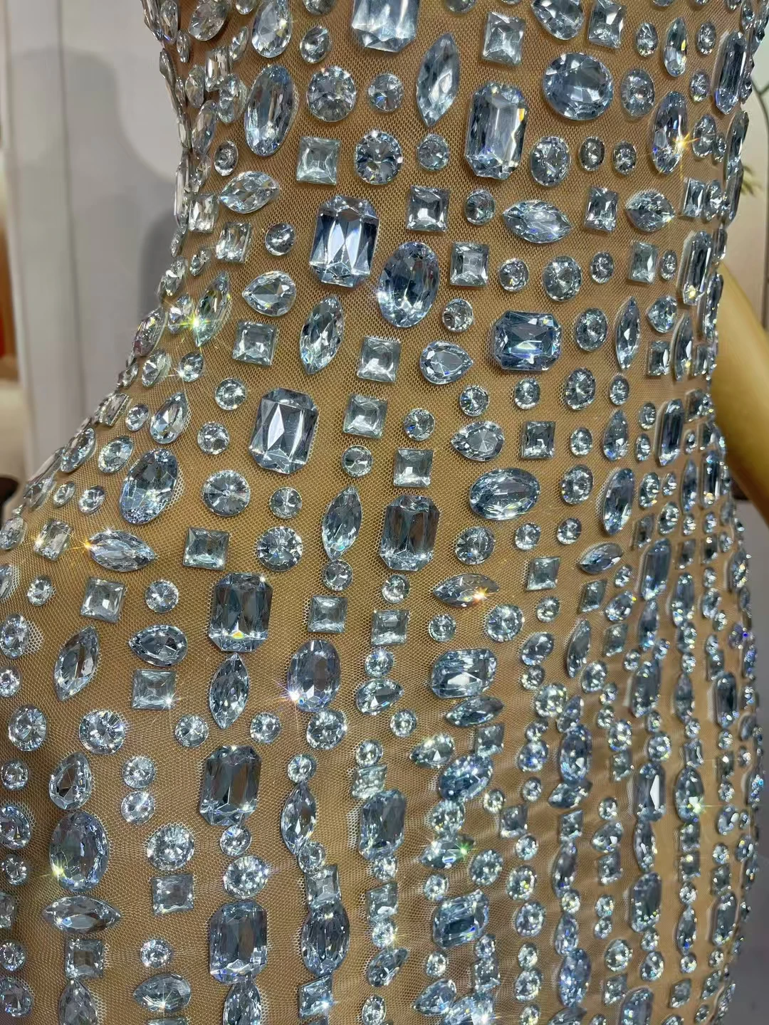 Сексуальное сетчатое платье для выпускного вечера с блестящими стразами