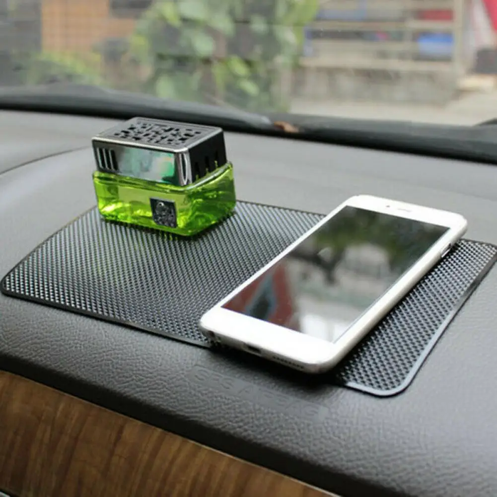 

Car Dash Pad Strong Stretch Wide Use Tasteless Anti-Slip Gel Pad Dashboard Mat for Car