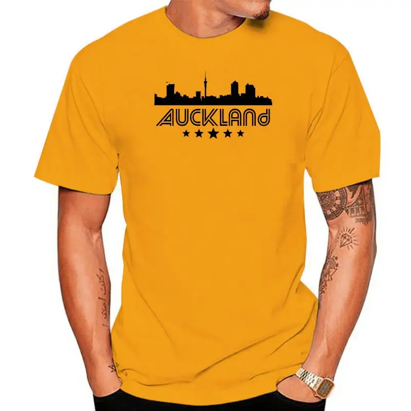 

Auckland New Zealand Skyline Retro Style T-Shirt menT-shirt