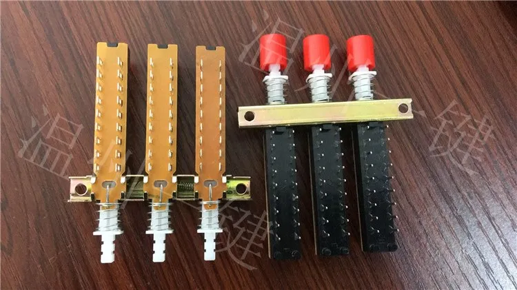 

Электрический вентилятор, пианино, ключ, соединитель питания машины, 18 футов с замком, блокировка с кронштейном, аксессуары из 3 частей