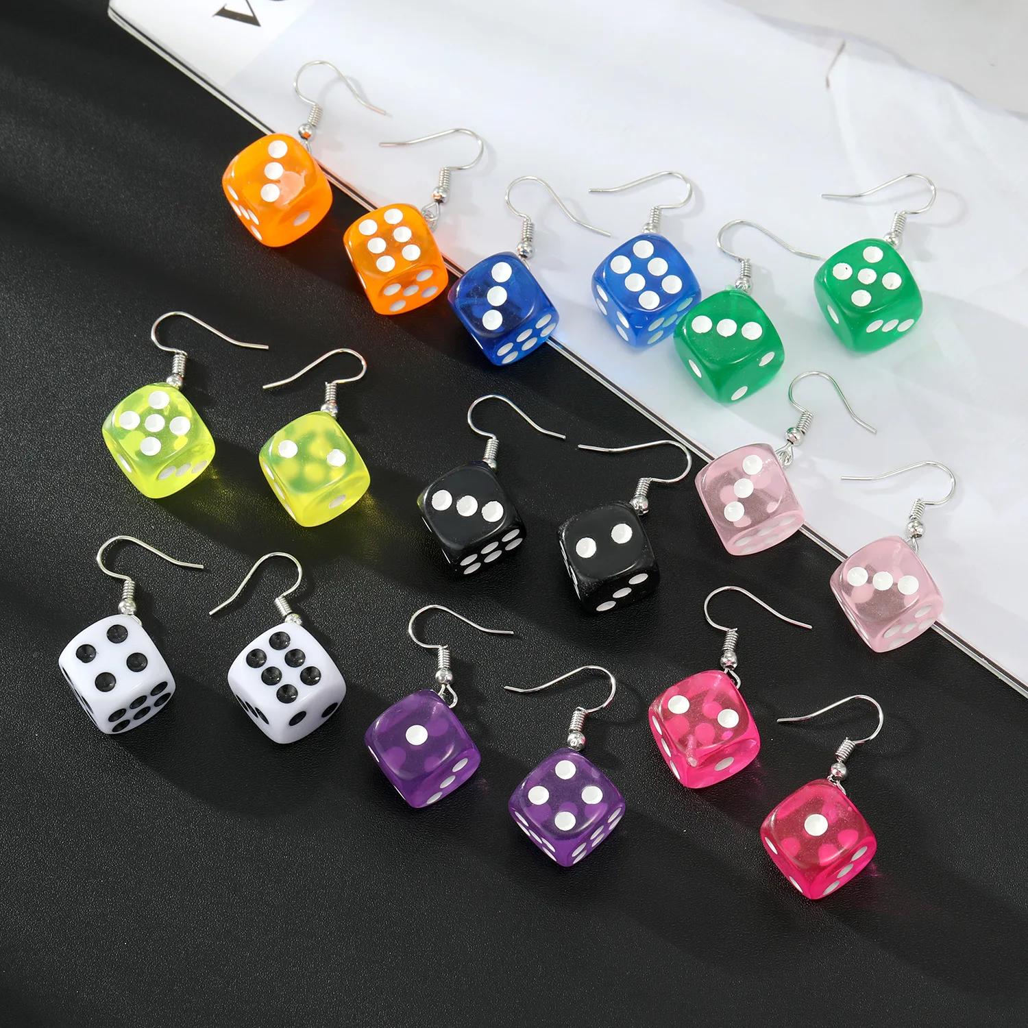 

New Style Multi-color Transparent Dice Pendant Earrings Creative Funny Acrylic Earrings Women Girls Fete Party Gifts Jewelry