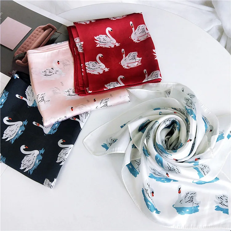 

Fashion Hairband Women Scarf Cartoon Print Kerchief Neck Scarfs For Women Small Shawls and Wraps Square Head Scarves Female 70cm