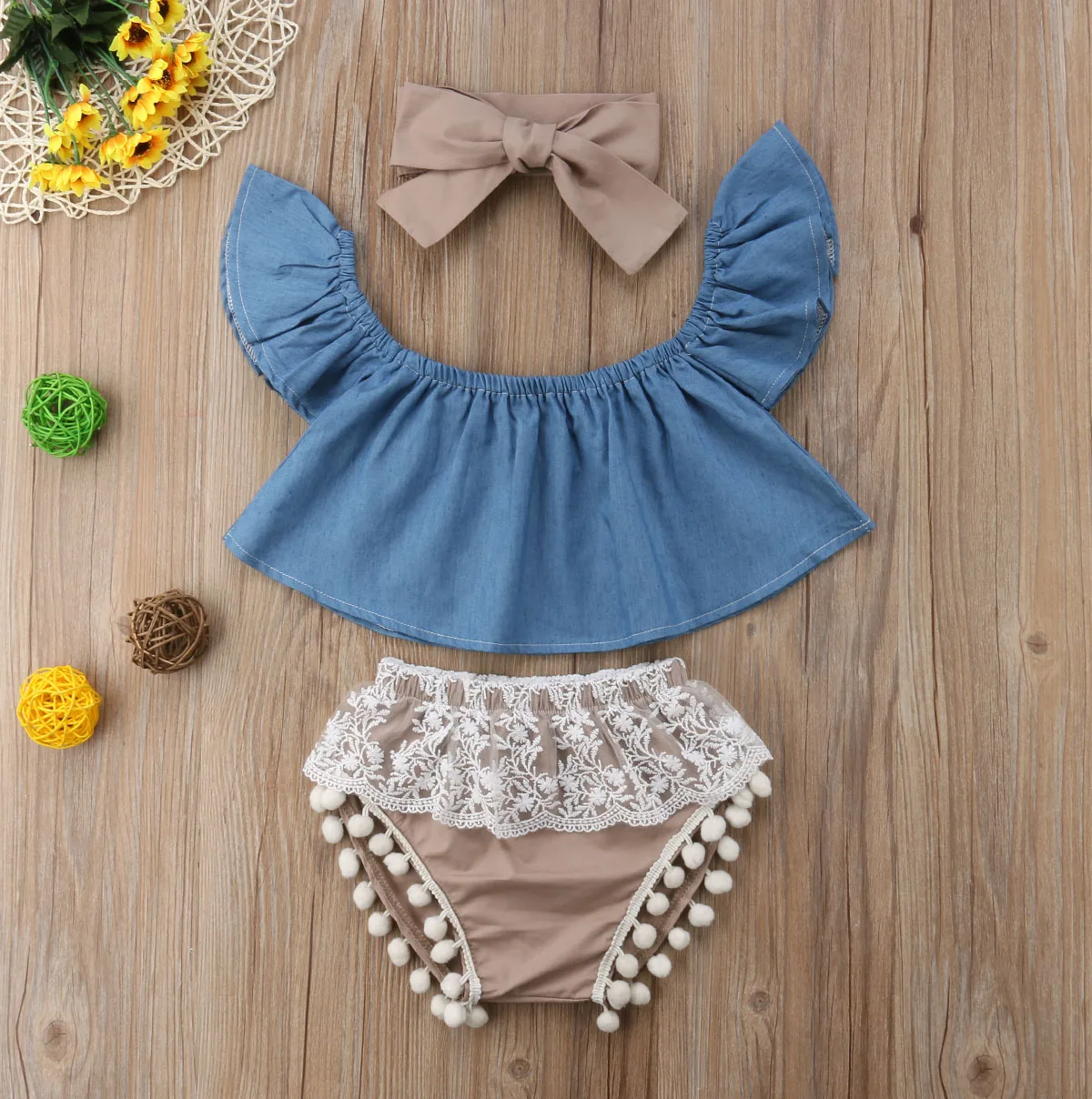 

Комплект одежды для маленьких девочек, синий джинсовый жилет, топ с открытыми плечами, кружевные шорты с бахромой, повязка на голову, аксесс...