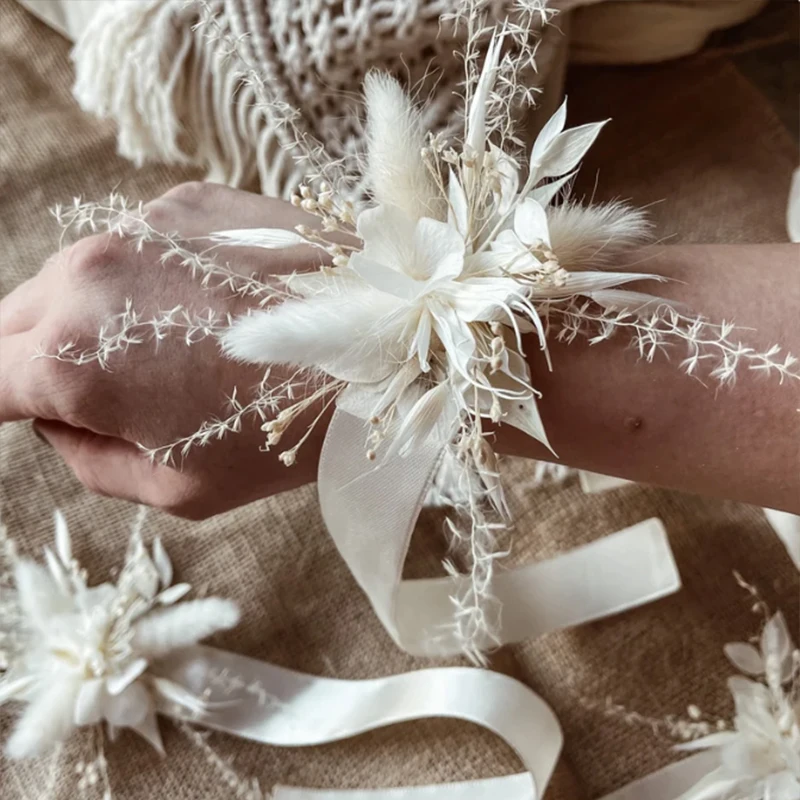 

Boho Pampas Grass Wrist Dried Flower Corsage Bridesmaid Gifts Wedding Flowers Prom Accessories Boho Wedding Flower Girl Supplies