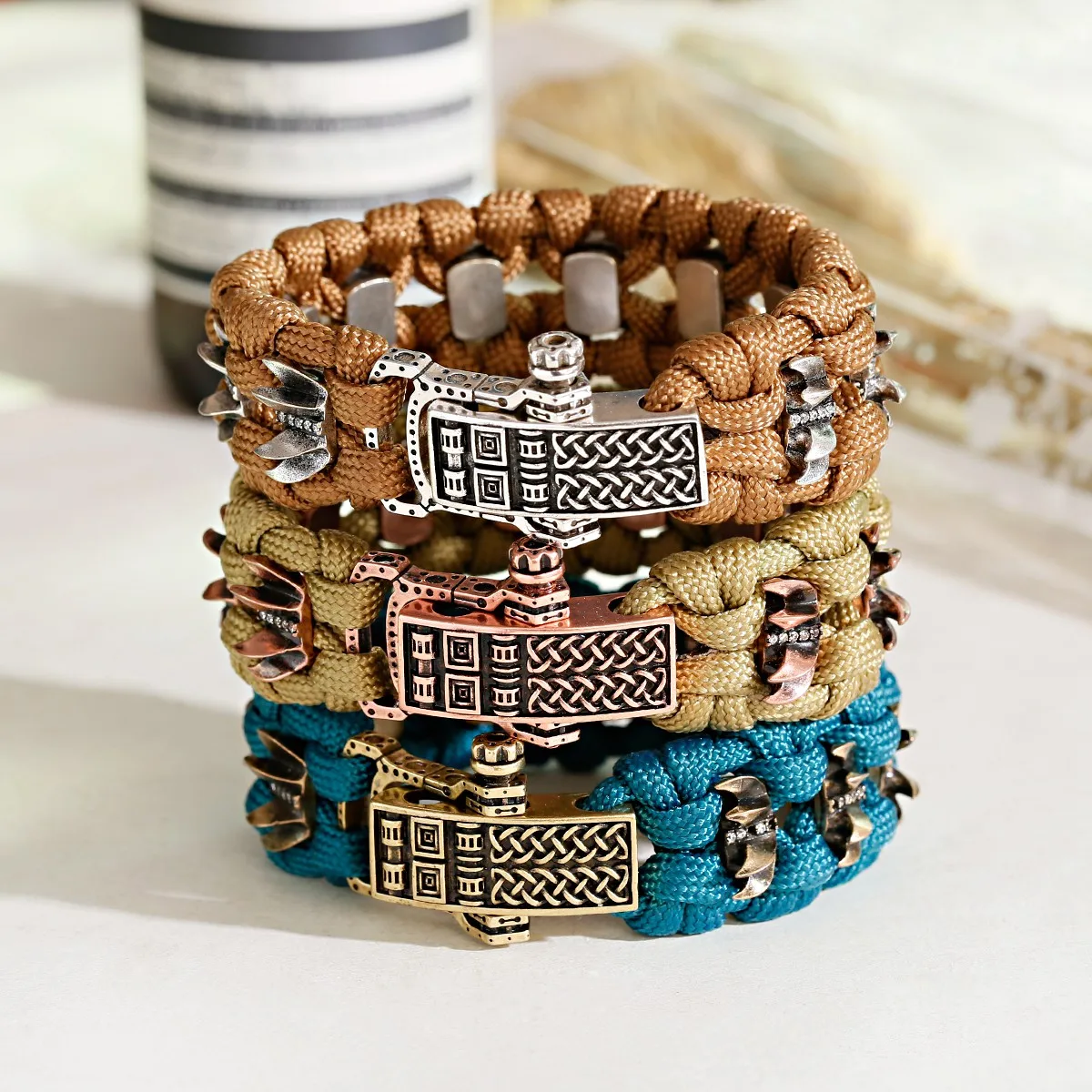 

New Survival Paracord Bracelet for Men Camping Outdoor Antique Copper Handmade Wristband Rope Bracelet Homme High Quality