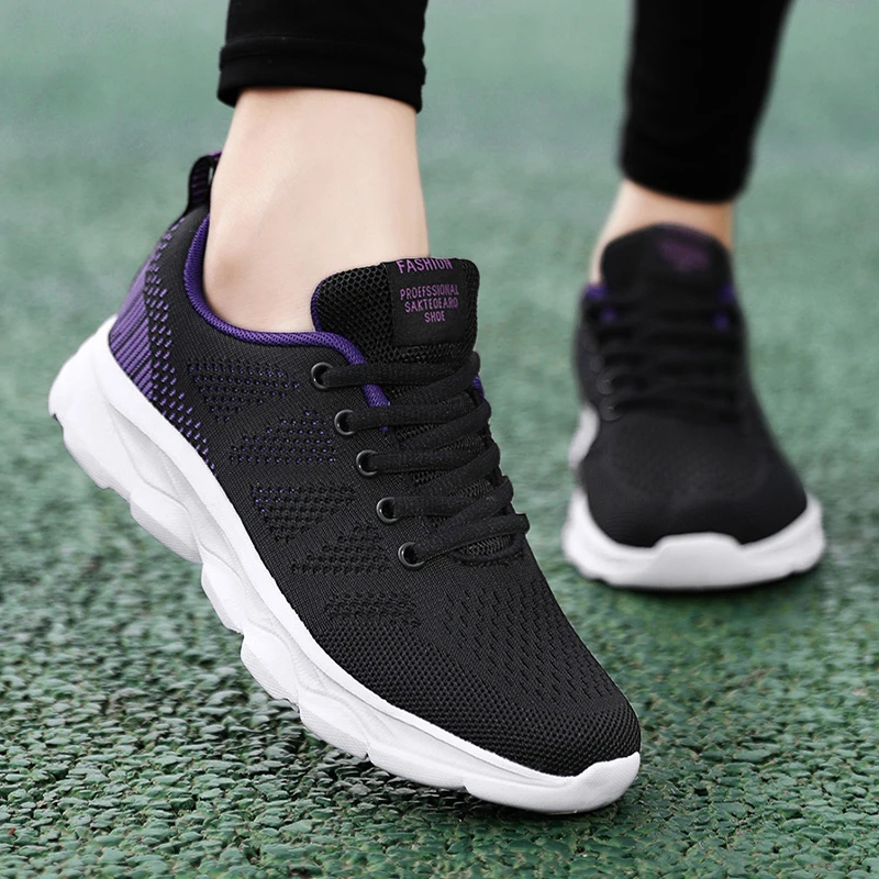 Breathable Women Vulcanized Shoes Lightweight Women's Casual Shoes Lace Up Sneakers Outdoor Sports Tennis Soft Walking Shoes