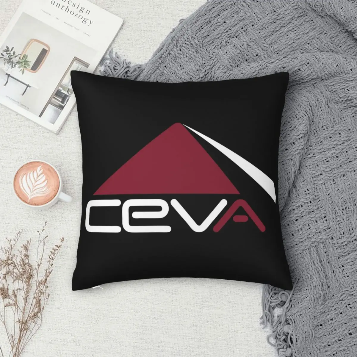 Рисунок 3 - Дизайнерская квадратная наволочка Ceva