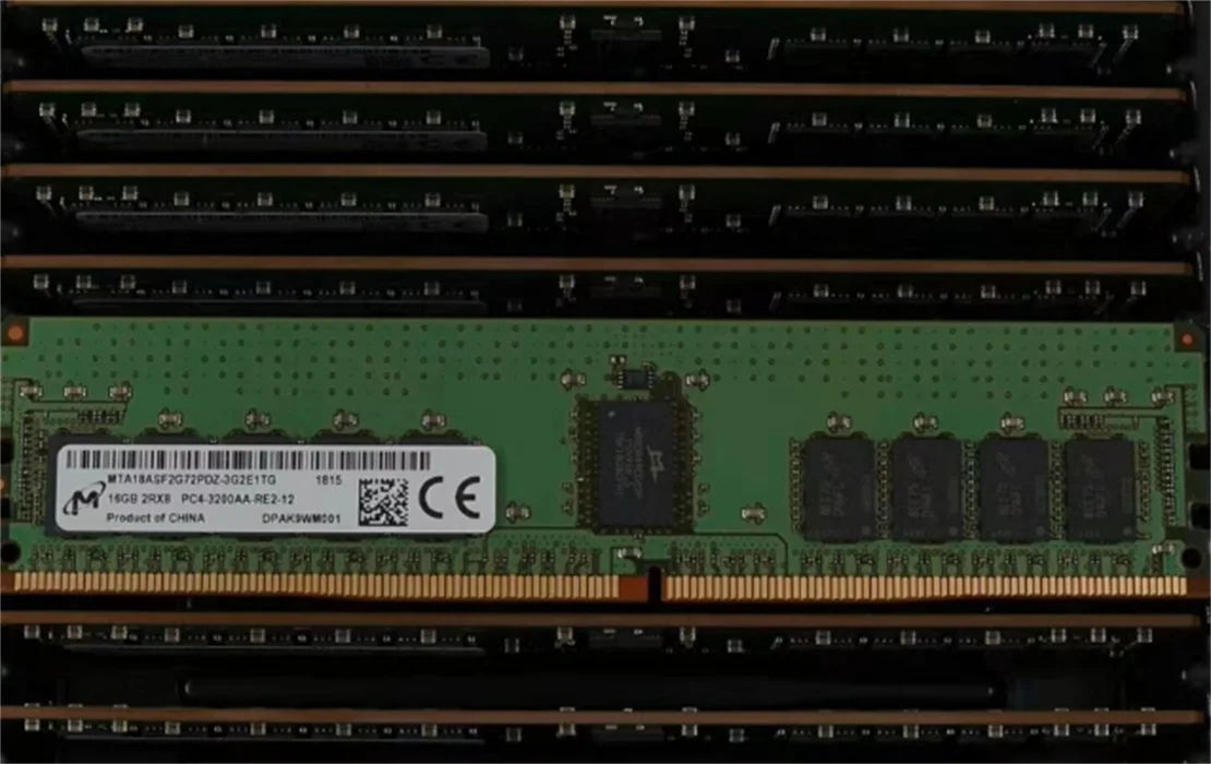 

Прожектор 16G 2RX8 PC4 3200AA, Серверная память MTA18ASF2G72PDZ-3G2E1TG