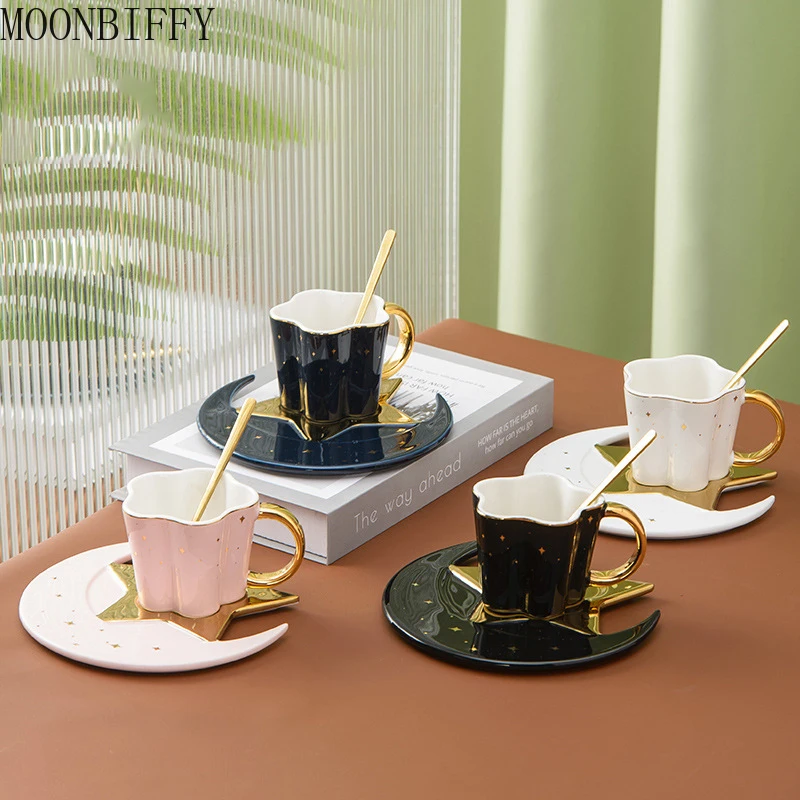 

Креативная керамическая кофейная чашка и блюдце с ложкой, кружка с золотой ручкой, чашка для послеобеденного чая, фарфоровая чашка для сока,...