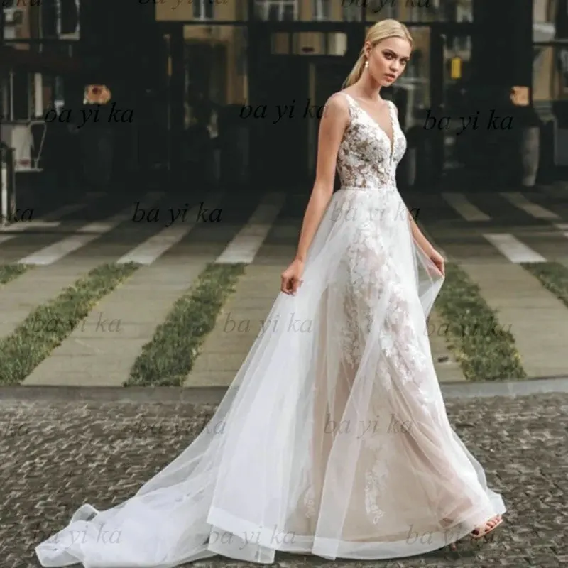 

BAYIKA V Neck Wedding Dress Light 2022 Illusion Floor Length Applique Open Back Tulle A Line Backless Bridal Gown Robe de mariée
