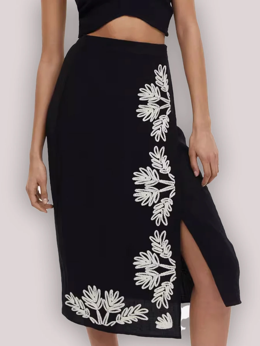 

Plant Embroidery Slit Midi Skirts Woman High Waist A-line Black Long Skirt Female New Fashion Boho Casual Faldas 2023 Summer New