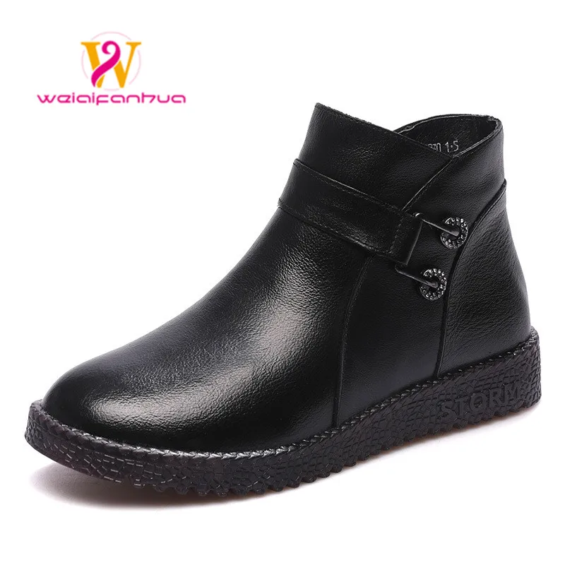 

First layer cowhide mother shoes autumn and winter casual soft sole middle-aged and elderly non-slip warm and plush boots women