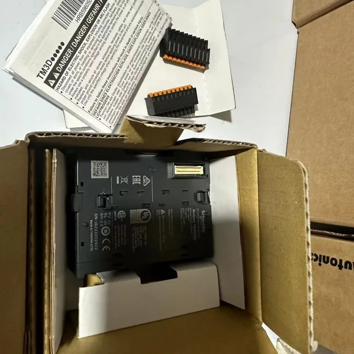 Модуль контроллера программного логического TM3DQ8R TM3DQ8T TM3DQ16T новый оригинальный
