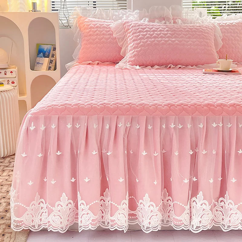 Milk Velvet Quilted Bed Skirt Winter Warm Thickened Bedspread Three-Piece Cover Non-Slip Sheet