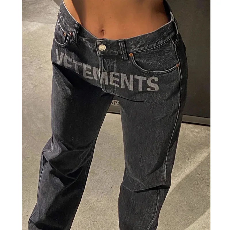 

2022 Washed Black Fashion Casual Men Women Vetements Badge Button Jeans