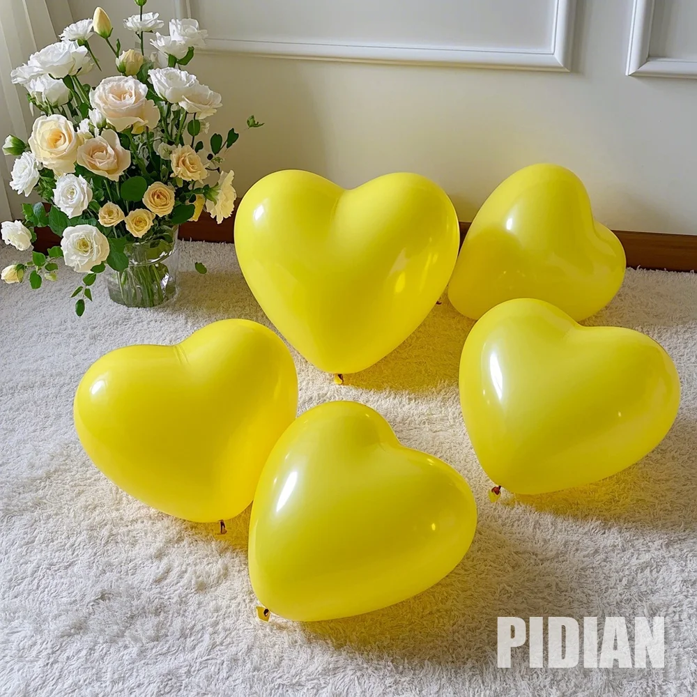 

Желтые сердечные шары из латекса