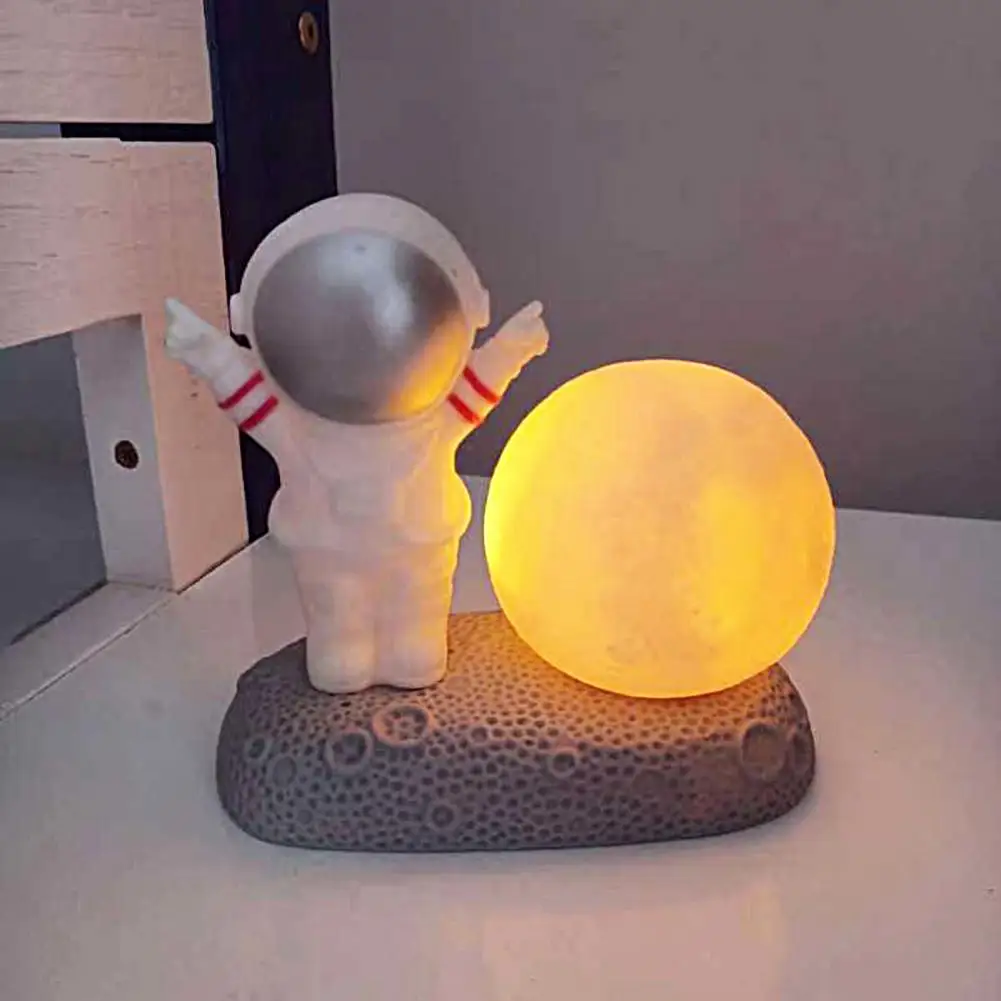 

LED Light Energy-saving High Durability Non-Glaring Exquisite Shape Wide Application Decorative Plastic Battery Powered Christma