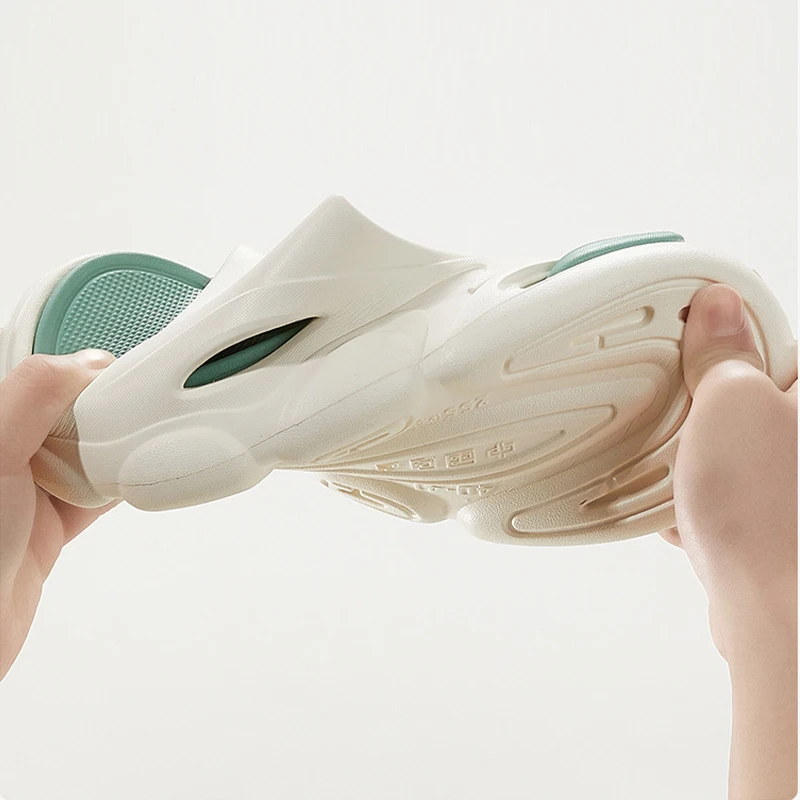 2023 New Cloud Slippers Women Men Soft Sandals Thick Soled Woven Designer Shoes Home Outdoor Non-Slip Beach Slides Flip Flop