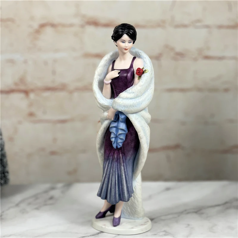 

Домашний интерьер фарфоровая статуэтка Виктория леди-зимняя керамическая модная Статуэтка для девочки для дома и офиса украшение подарок ...