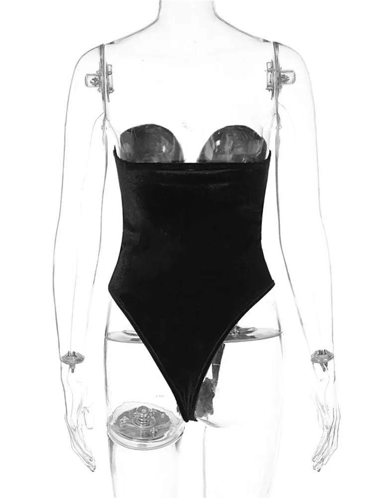 Женское боди с открытыми плечами и открытой спиной без бретелек |