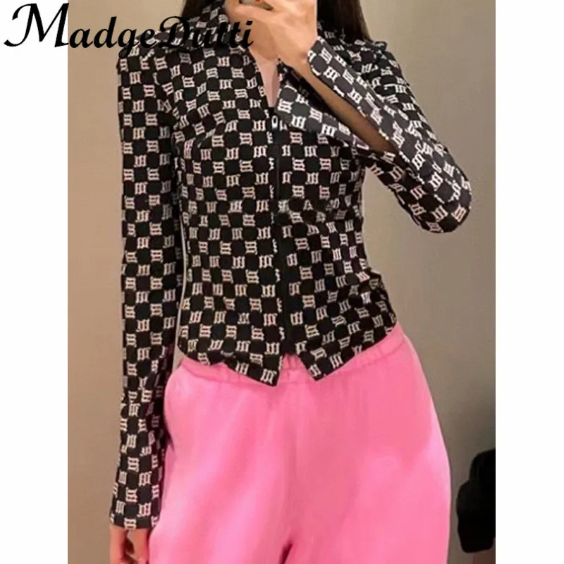 12.15 MadgeDutti New Fashion Letter Print  Lapel Long Sleeve Zipper Short T-Shirt Shirt Women