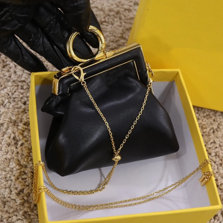 

2021 fashion new shoulder bag cute red bag real leather bag chain bag