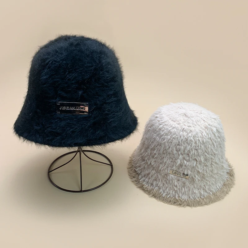 

New Iron Label Letter Plush Bucket Hats Autumn and Winter Fashion Korean Women Men Versatile Soft Warm Retro Advanced Sense ins