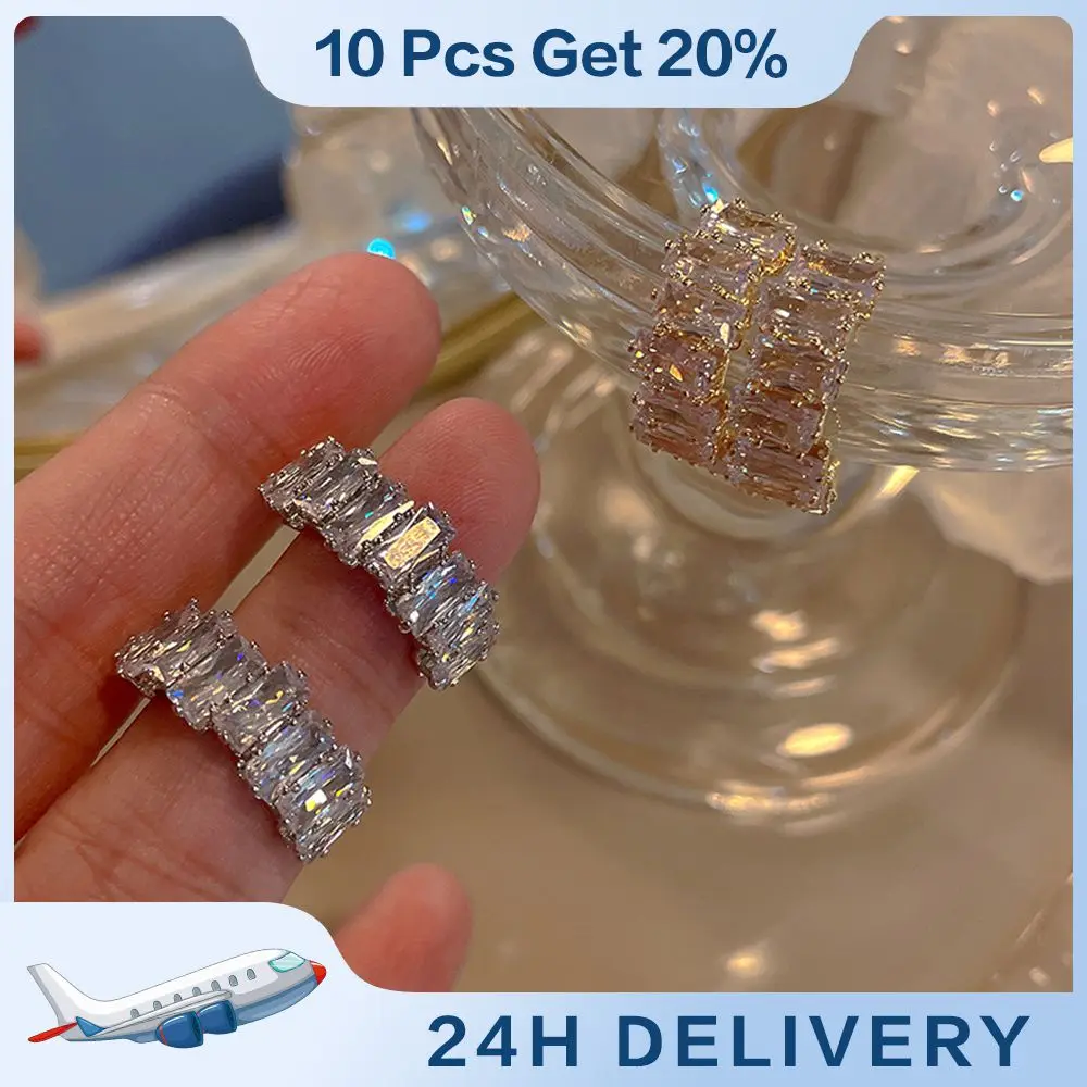

Temperament Unique Design Personalized Accessories Fashion Jewelry Rising Popularity High Quality Zirconia Earrings Light Luxury