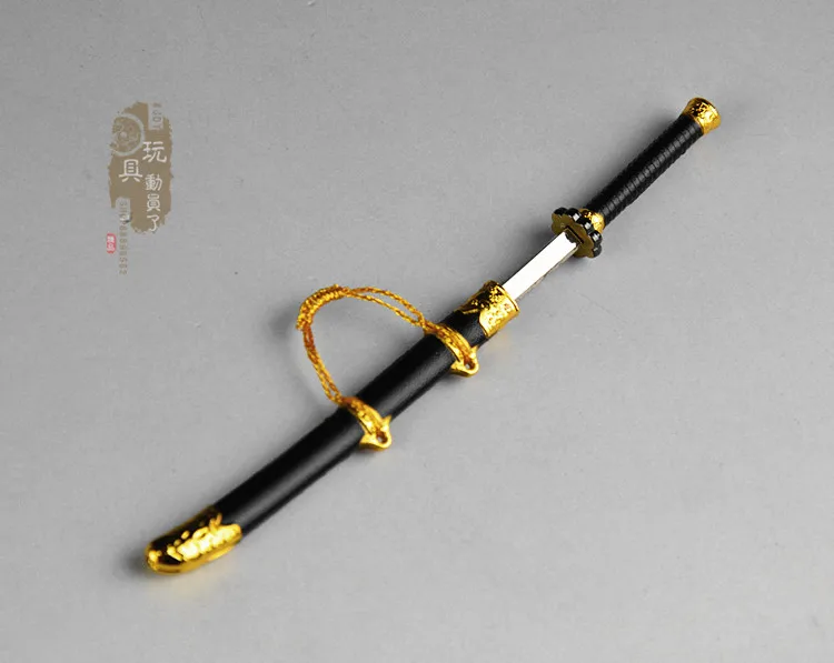 Миниатюрная версия 1/12 модель с вышивкой в виде холодного оружия подходит для