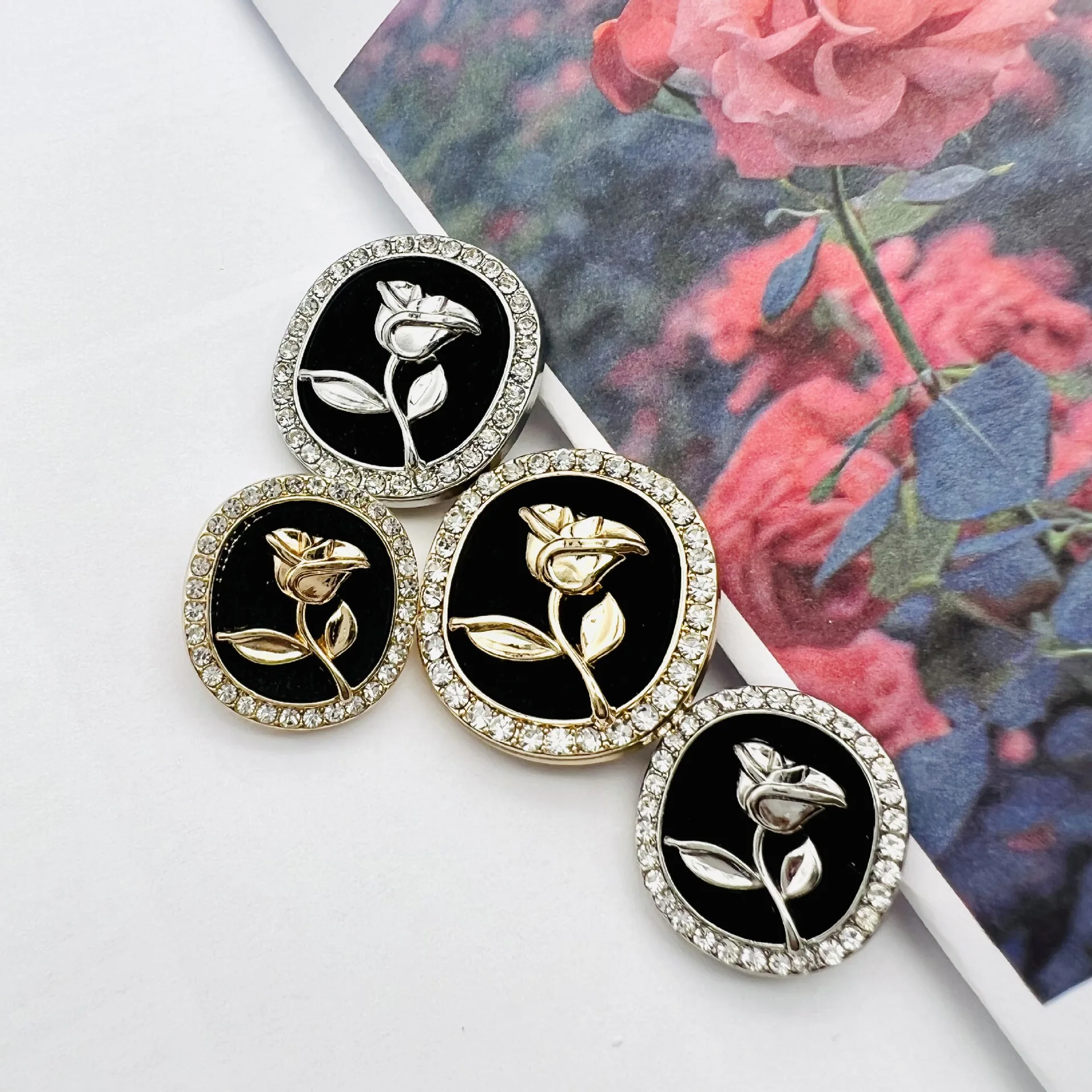 

6Pcs Rhinestone Rose Metal Button For Clothing Sewing Accessories Scrapbooking DIY Crafts Garment Knitted Sweater Oval Button