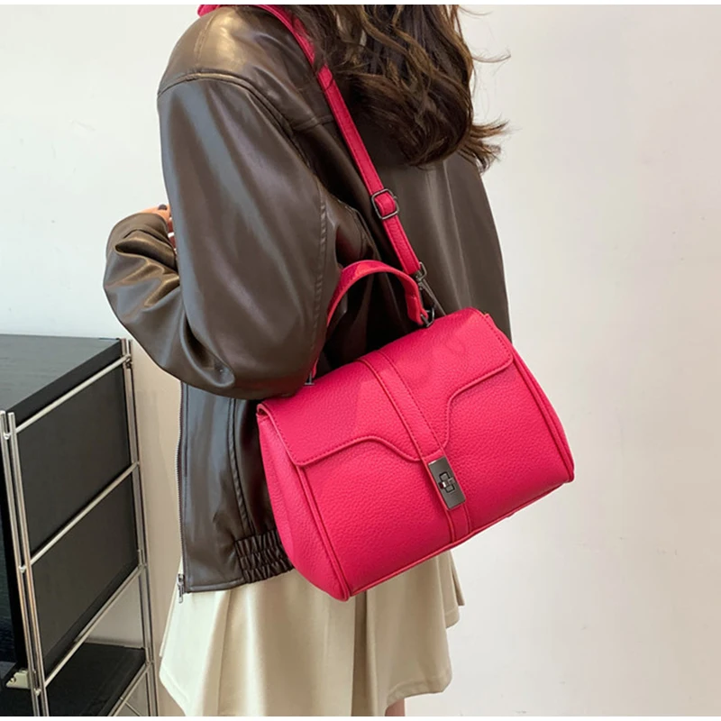 

2023 Autumn New Women'S Shoulder Crossbody Bag High Quality Large Capacity Messenger Bag Retro Versatile Commuter Bags