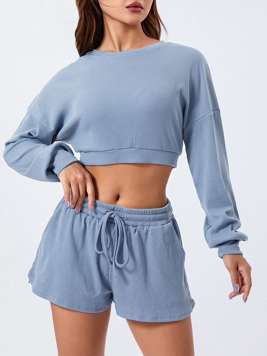 

Women s Casual 2 Piece Shorts Set Cropped Pullover Sweatshirt with Shorts - Stylish 2Pcs Sweatsuits Shorts Sets with Pocket