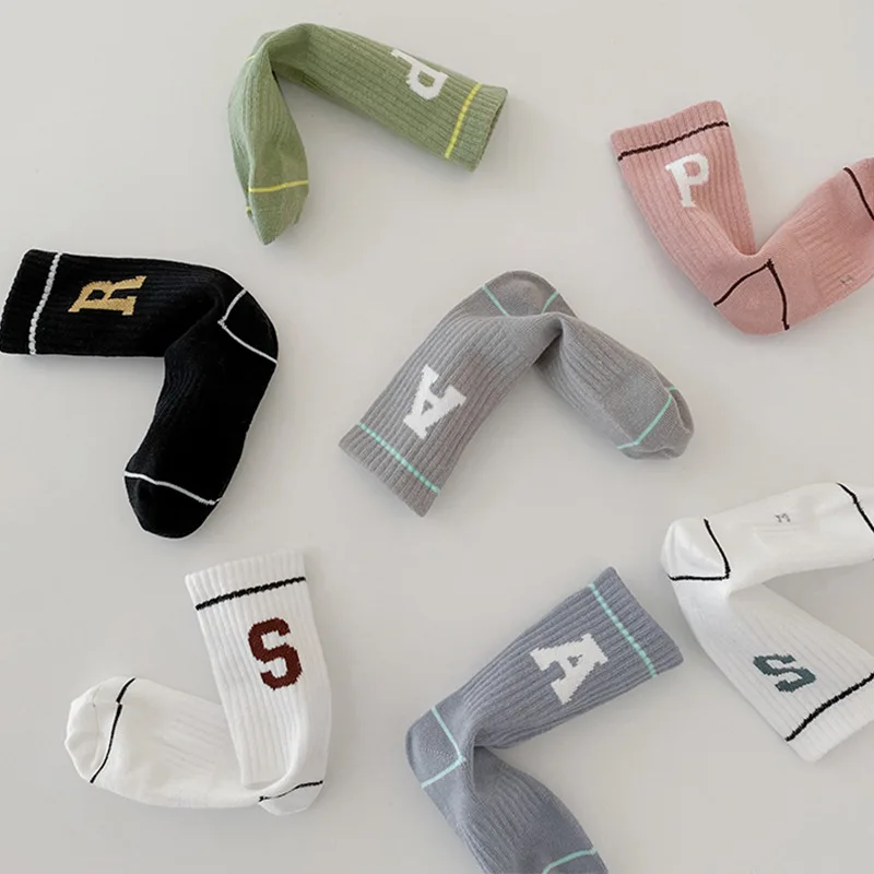 

2022 new children's socks spring comfortable and breathable children's sports socks alphabet striped children's basketball socks