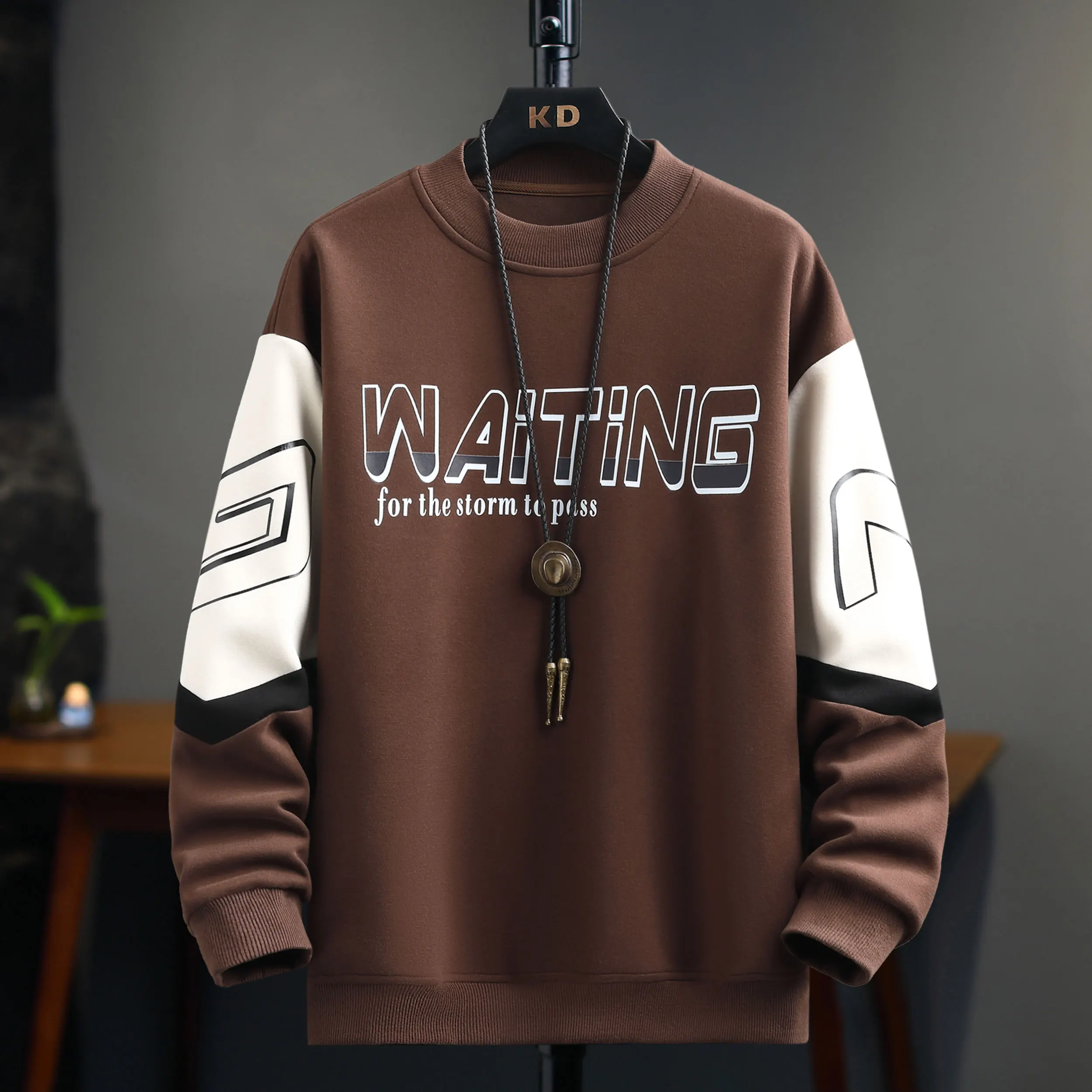 Рисунок 6 - Женский осенний Новый мужской свитер